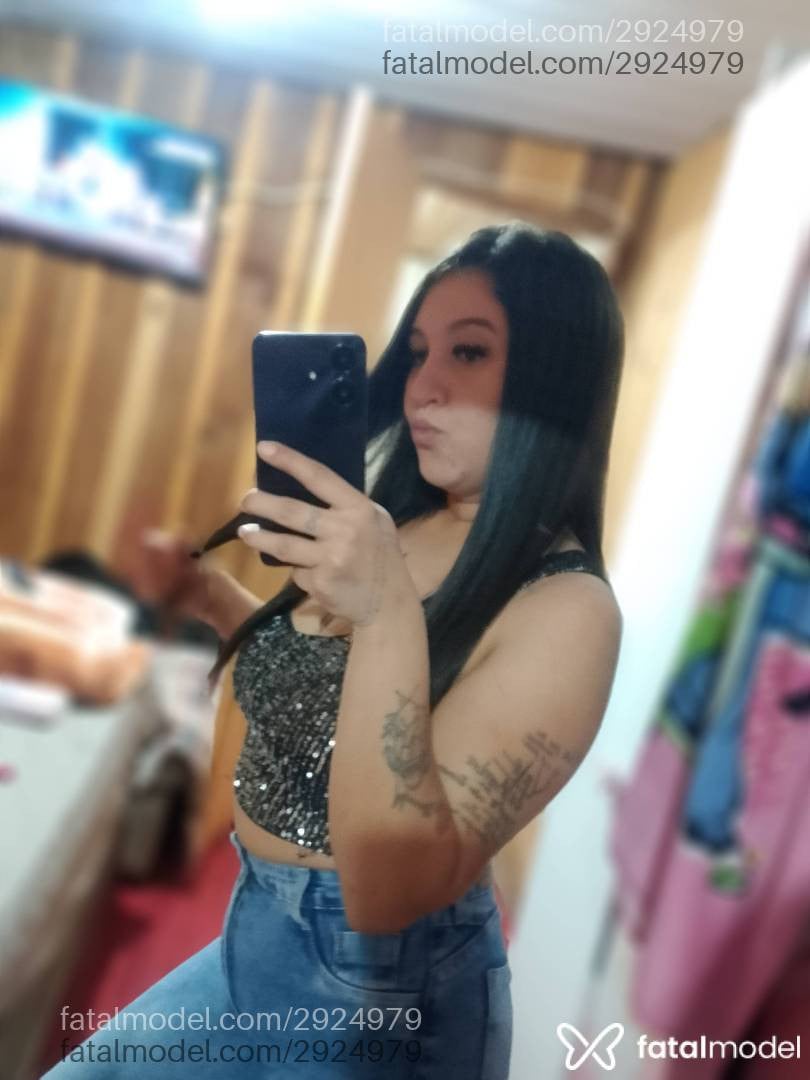Acompanhante mulher morena (o) de olhos castanhos - Tayssa Medeiros