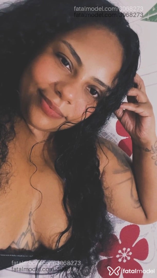Acompanhante mulher morena (o) de olhos pretos em Virtual Acompanhante mulher morena (o) de olhos pretos em Virtual - Kimberly
