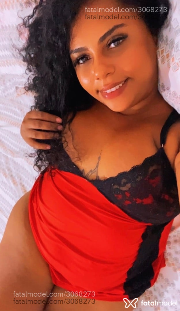 Acompanhante mulher morena (o) de olhos pretos em Virtual Acompanhante mulher morena (o) de olhos pretos em Virtual - Kimberly