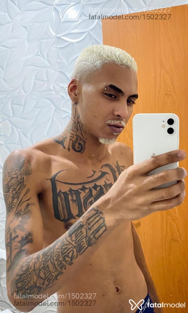 Acompanhante homem loira (o) de olhos castanhos em Sete Lagoas Acompanhante homem loira (o) de olhos castanhos em Sete Lagoas - Henrique