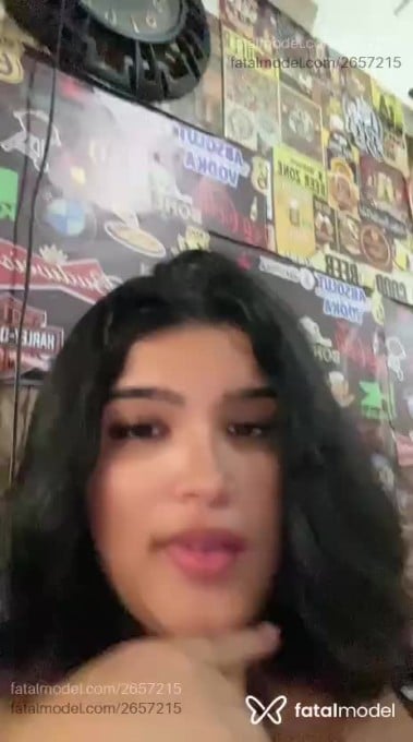 Acompanhante mulher morena (o) de olhos castanhos - Ana Victoria