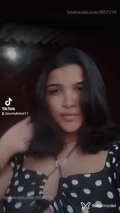 Acompanhante mulher morena (o) de olhos castanhos - Ana Victoria