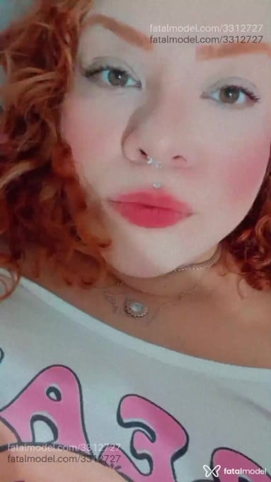 Acompanhante mulher ruiva (o) de olhos mel em Campo Grande Acompanhante mulher ruiva (o) de olhos mel em Campo Grande - Morangordelicia
