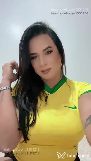 Acompanhante travesti loira (o) de olhos mel - Marina aPantera Acompanhante travesti loira (o) de olhos mel - Marina aPantera