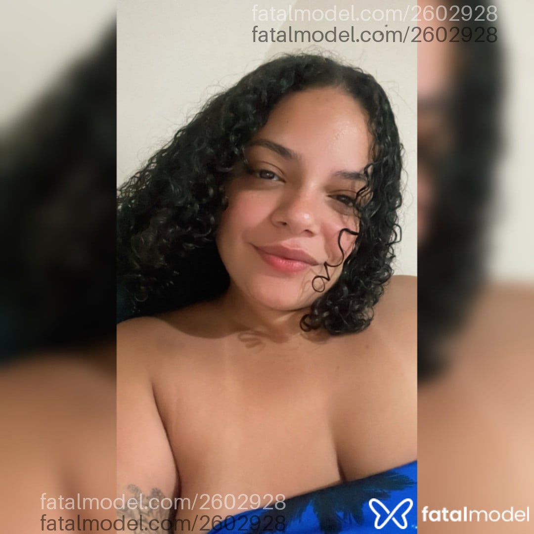 Acompanhante mulher com cabelo castanho de olhos castanhos - Jana