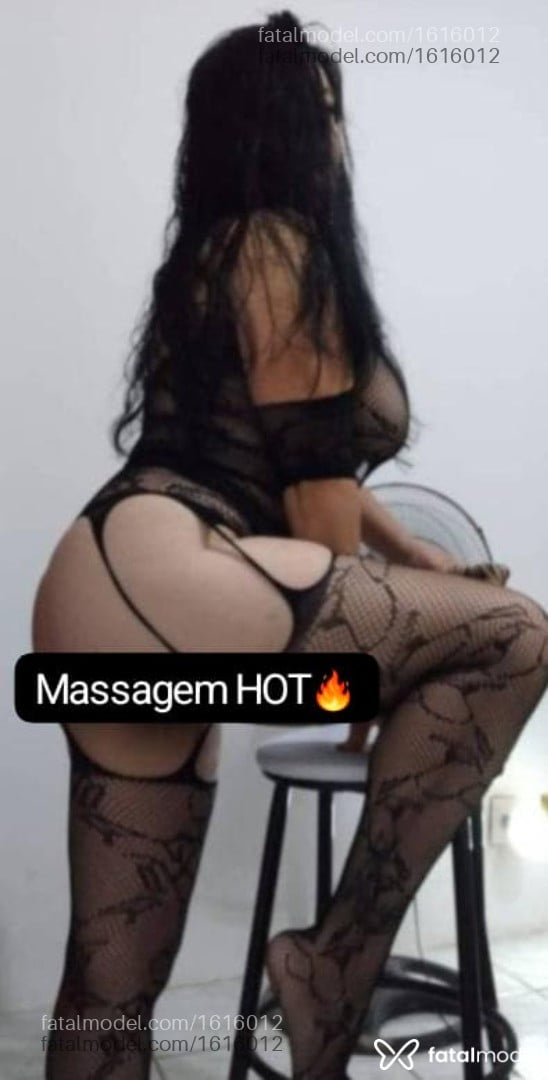 Acompanhante mulher com cabelo castanho de olhos castanhos em Montenegro - BELLA