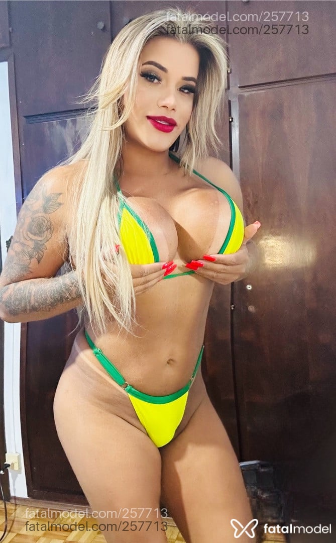 Acompanhante travesti loira (o) de olhos mel em Piracicaba - Fanny