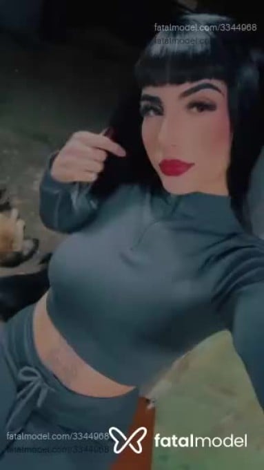 Acompanhante mulher morena (o) de olhos castanhos em Curitiba Acompanhante mulher morena (o) de olhos castanhos em Curitiba - Jennifer