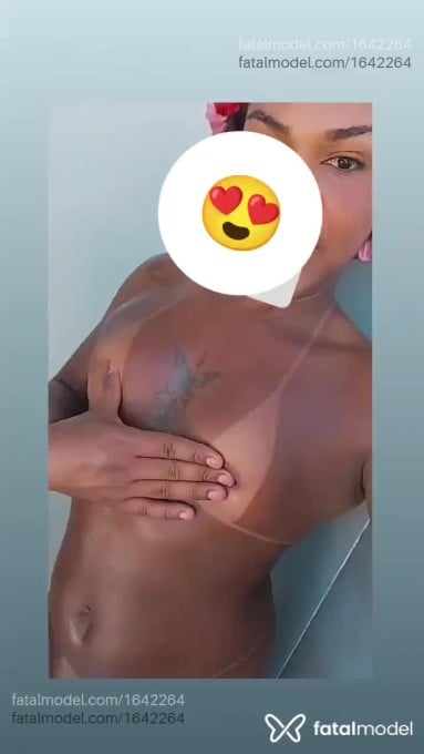 Acompanhante travesti morena (o) de olhos castanhos em Luís Eduardo Magalhães Acompanhante travesti morena (o) de olhos castanhos em Luís Eduardo Magalhães - Klécinha