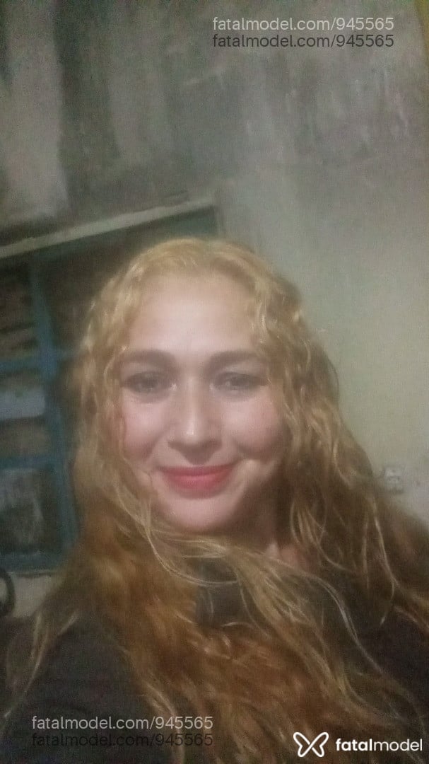 Acompanhante mulher loira (o) de olhos castanhos - Taty loira Acompanhante mulher loira (o) de olhos castanhos - Taty loira