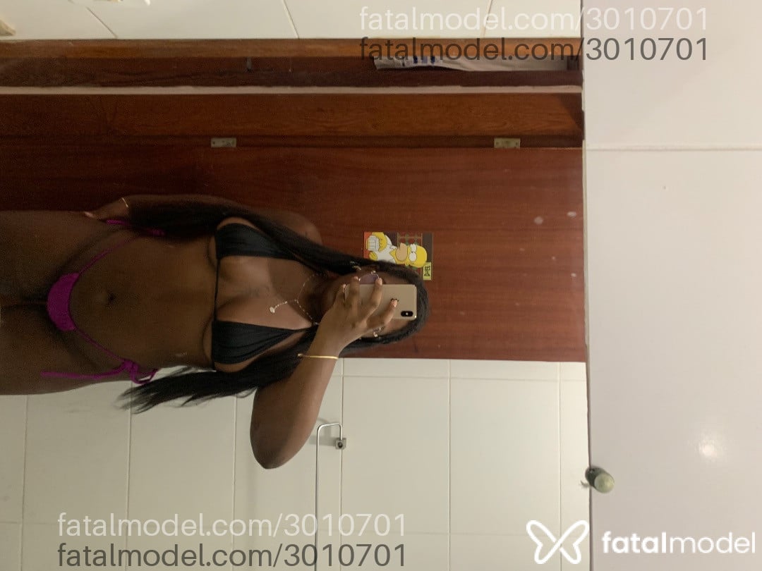 Acompanhante mulher com cabelo castanho de olhos castanhos em Campos dos Goytacazes - Júlia Castro