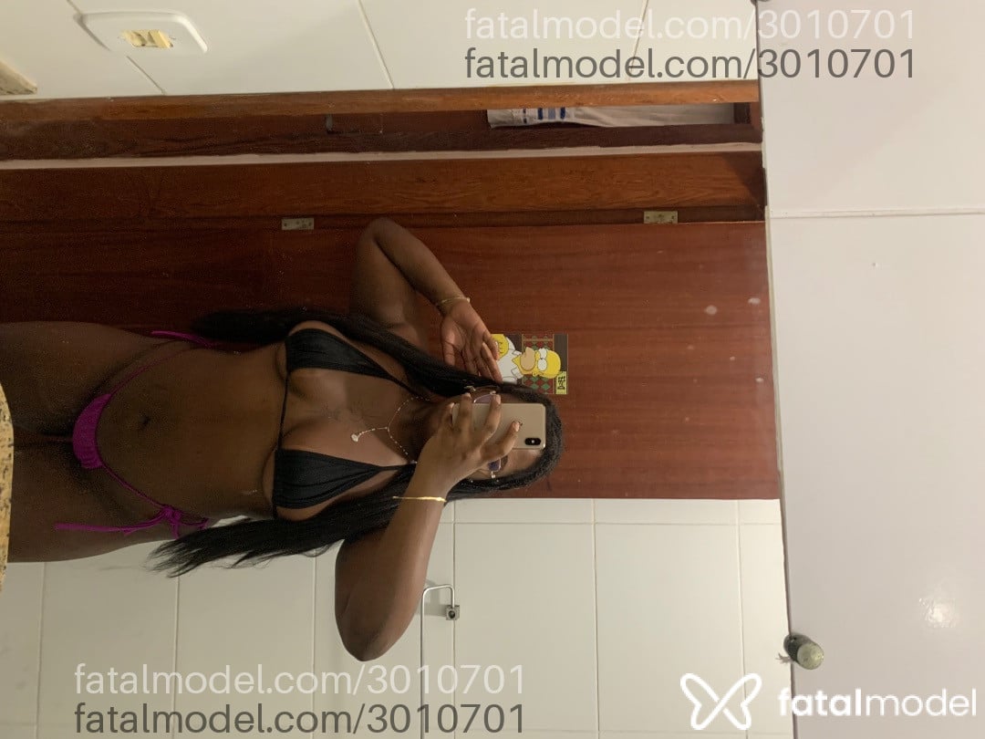 Acompanhante mulher com cabelo castanho de olhos castanhos em Campos dos Goytacazes - Júlia Castro