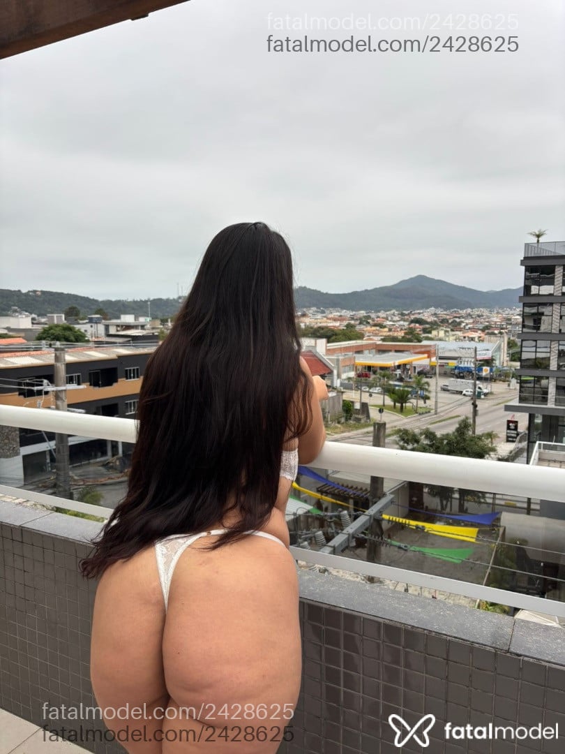 Acompanhante mulher morena (o) de olhos castanhos em Florianópolis - Carol