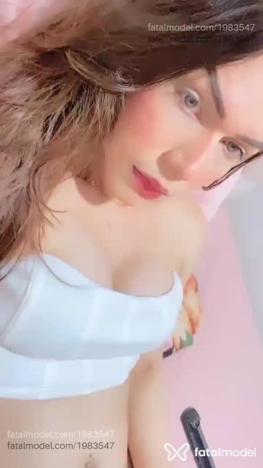 Acompanhante mulher trans com cabelo castanho de olhos verdes em Macapá Acompanhante mulher trans com cabelo castanho de olhos verdes em Macapá - Branquinhaa