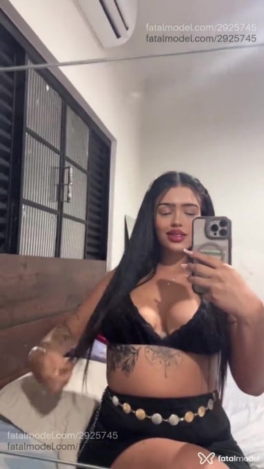 Acompanhante mulher morena (o) de olhos pretos em Araçatuba - Mariana