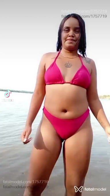 Acompanhante mulher morena (o) de olhos castanhos em Tailândia - Anjiinha