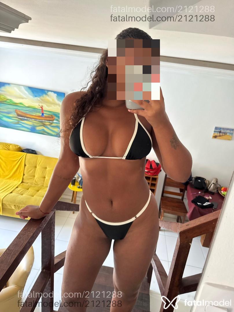 Acompanhante mulher morena (o) de olhos castanhos em Rio de Janeiro - Morena