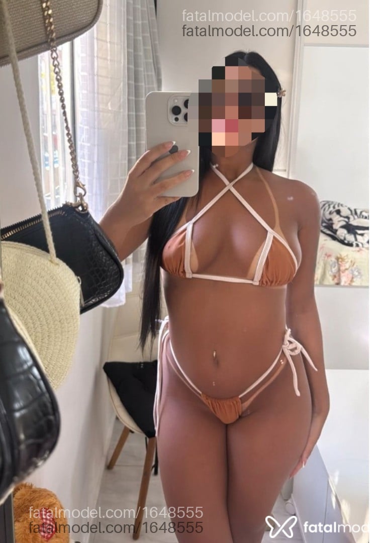 Acompanhante mulher morena (o) de olhos castanhos - Karine