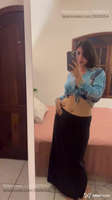 Acompanhante mulher com cabelo castanho de olhos castanhos em Itajaí - Layla Nassar