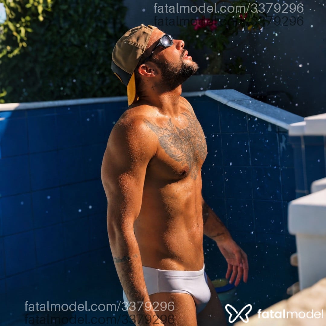 Acompanhante homem com cabelo castanho de olhos castanhos em Rio de Janeiro Acompanhante homem com cabelo castanho de olhos castanhos em Rio de Janeiro - Alan Santos