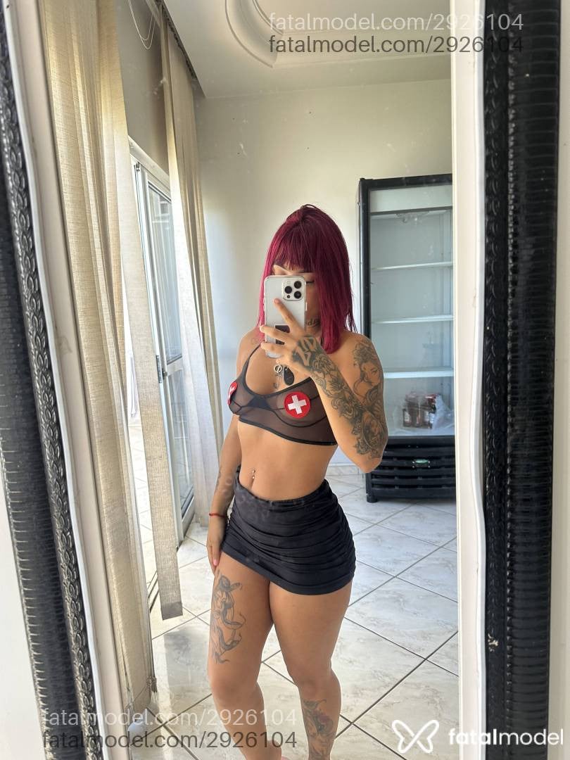 Acompanhante mulher ruiva (o) de olhos castanhos - Melyssa Santos