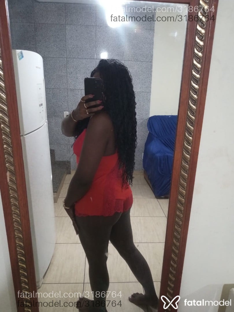 Acompanhante mulher com cabelo castanho de olhos castanhos em Volta Redonda - Natacha