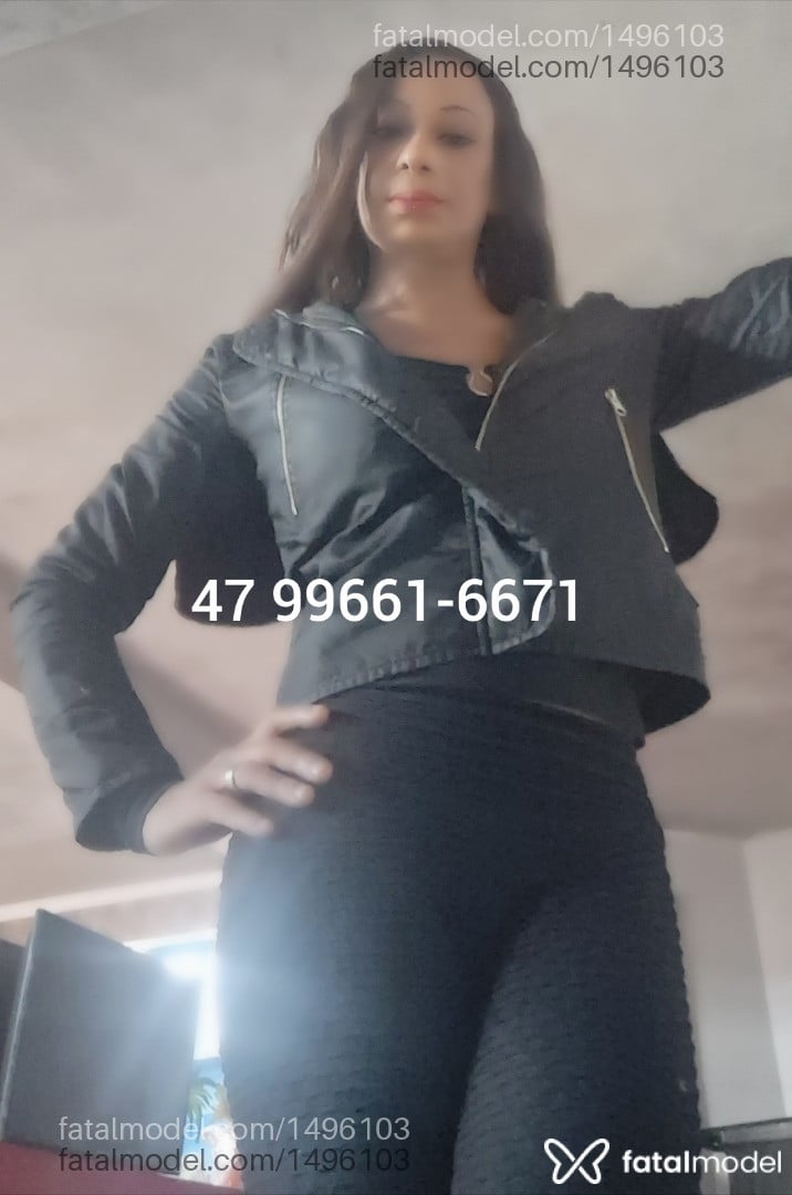 Acompanhante travesti loira (o) de olhos castanhos em Brusque - Pyetra Voltz