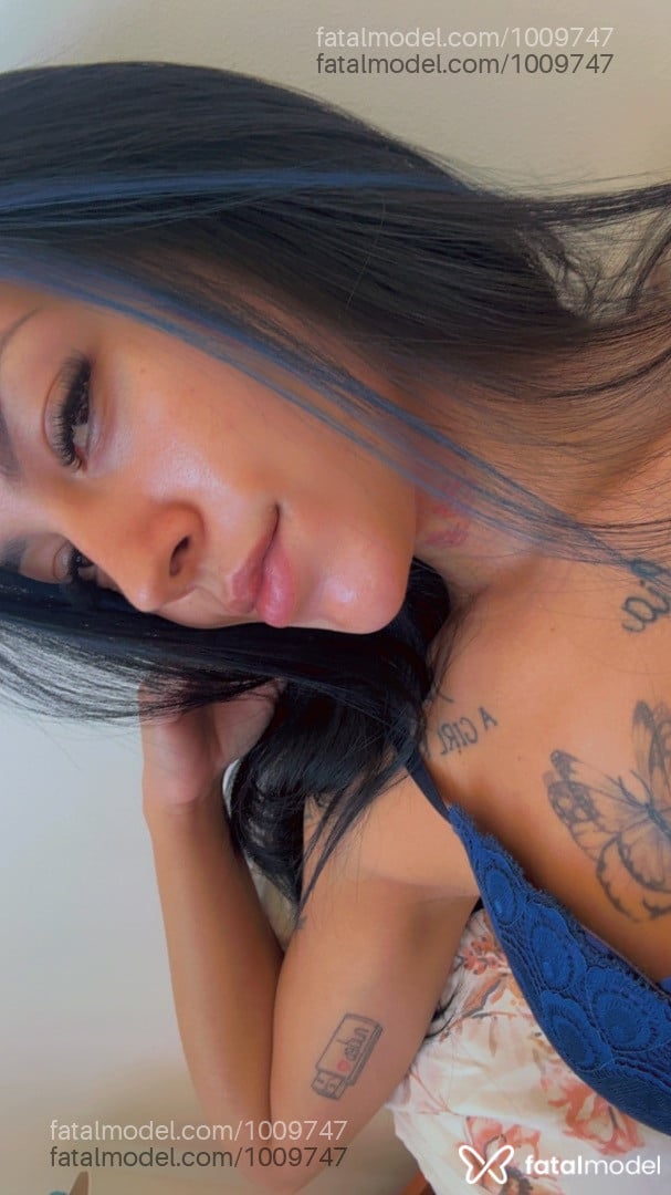Acompanhante mulher com cabelo castanho de olhos castanhos em Florianópolis - Aylla Sophia