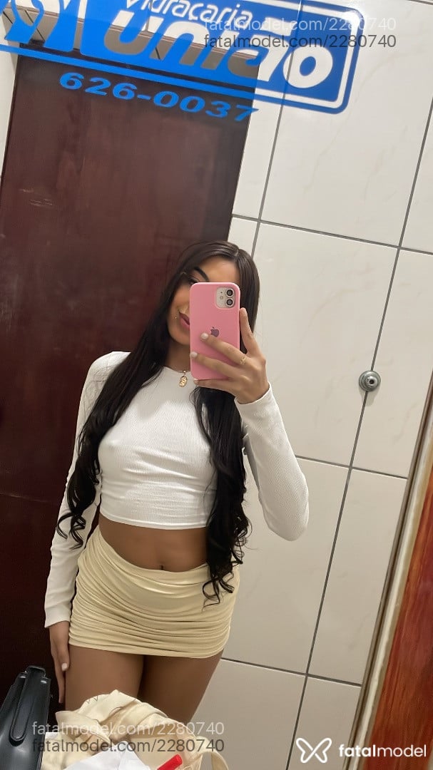Acompanhante mulher com cabelo castanho de olhos castanhos em Tubarão - Kamily