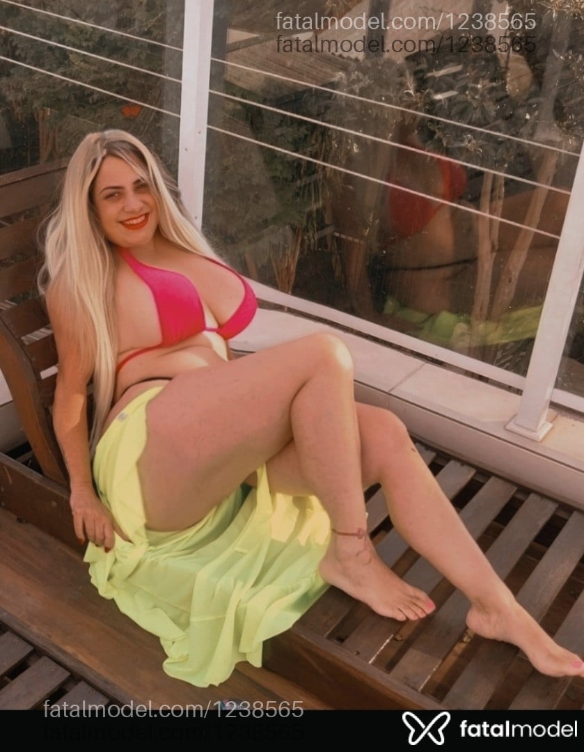Acompanhante mulher ruiva (o) de olhos mel em Virtual - Vivi