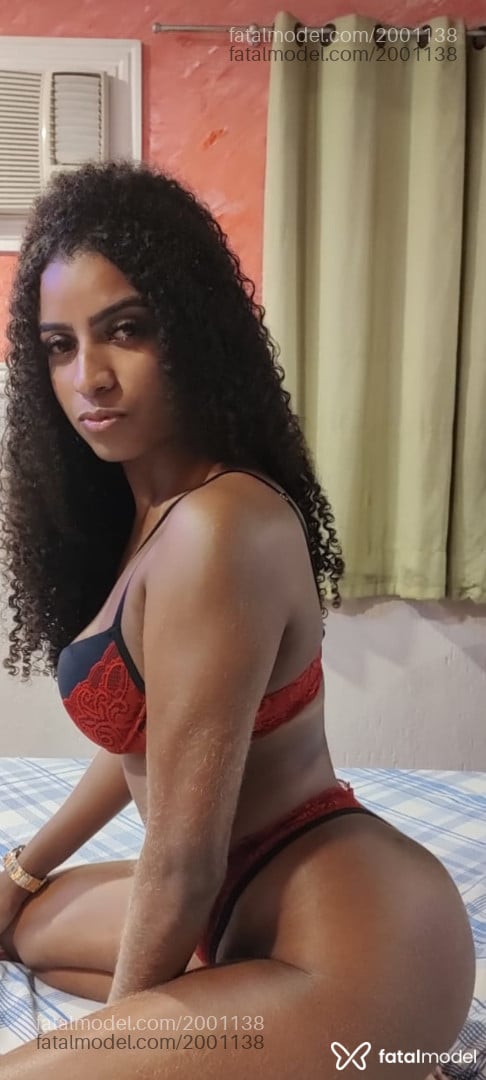 Acompanhante mulher morena (o) de olhos pretos em Rio de Janeiro - Jucacheada