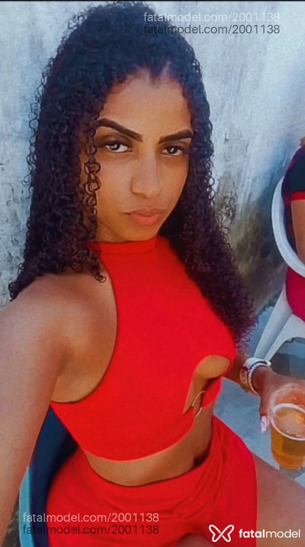 Acompanhante mulher morena (o) de olhos pretos em Rio de Janeiro - Jucacheada