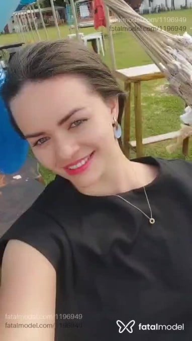 Acompanhante mulher loira (o) de olhos azuis em Virtual - YSA MODELLO