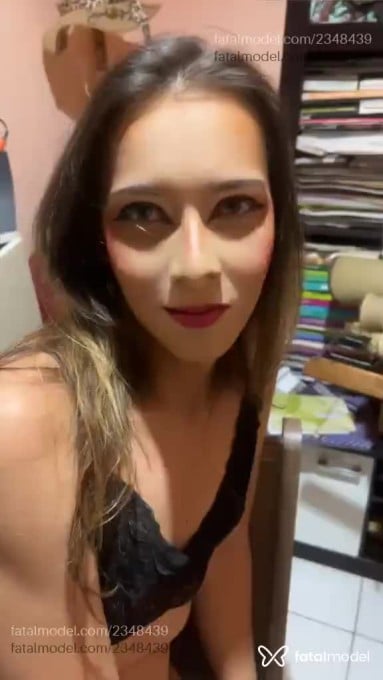 Acompanhante mulher trans loira (o) de olhos verdes em Feira de Santana Acompanhante mulher trans loira (o) de olhos verdes em Feira de Santana - Madalena
