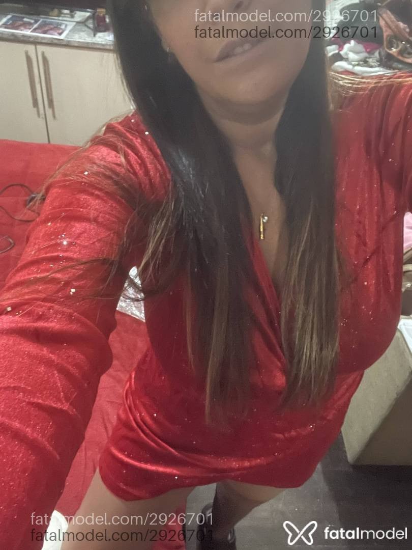 Acompanhante mulher com cabelo castanho de olhos castanhos - Alyne