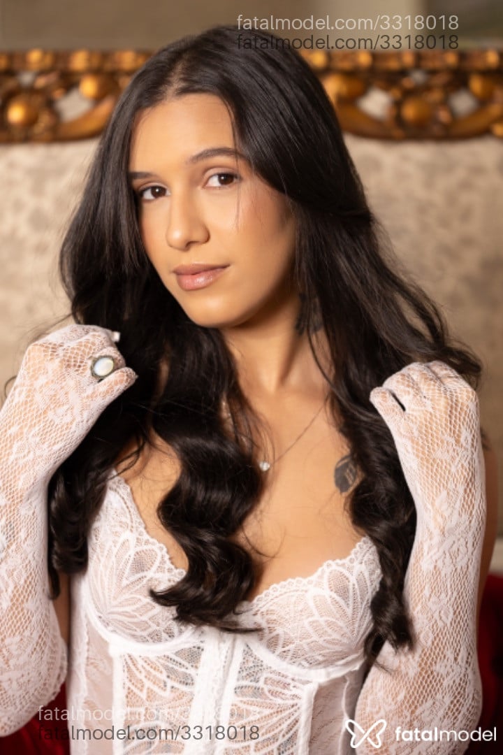Acompanhante mulher com cabelo castanho de olhos castanhos em São Paulo - Laura