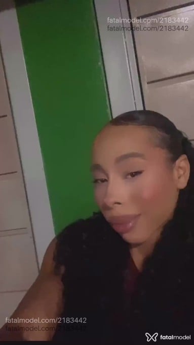 Acompanhante mulher trans morena (o) de olhos pretos em Luís Eduardo Magalhães Acompanhante mulher trans morena (o) de olhos pretos em Luís Eduardo Magalhães - Ary Martins