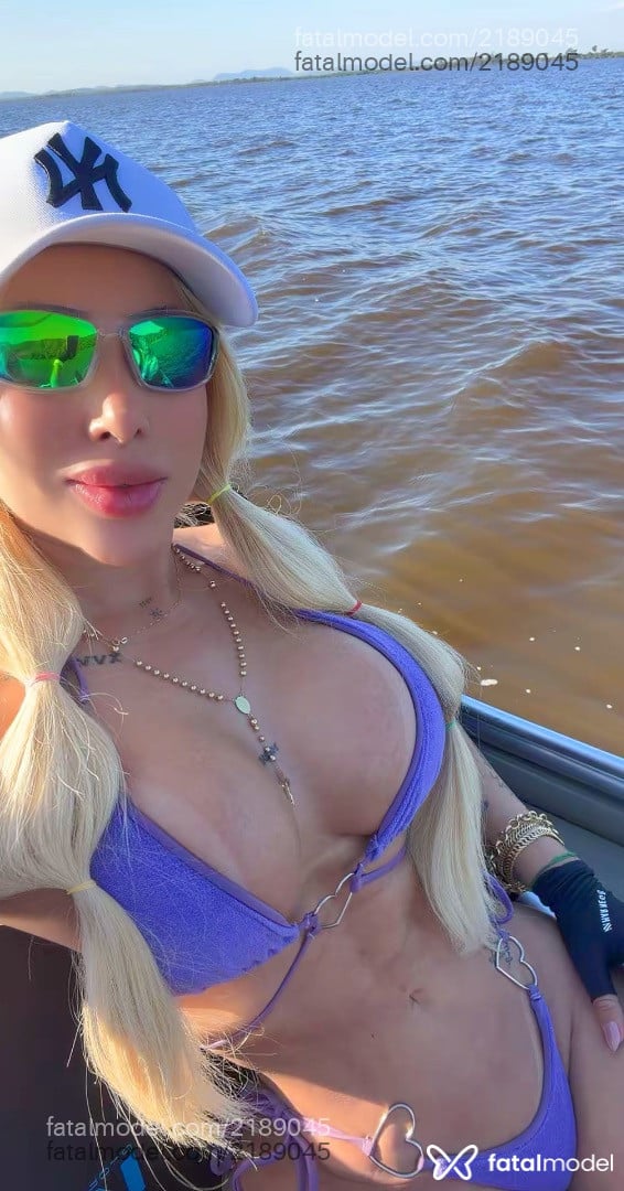Acompanhante mulher loira (o) de olhos castanhos em Corumbá - Mavi
