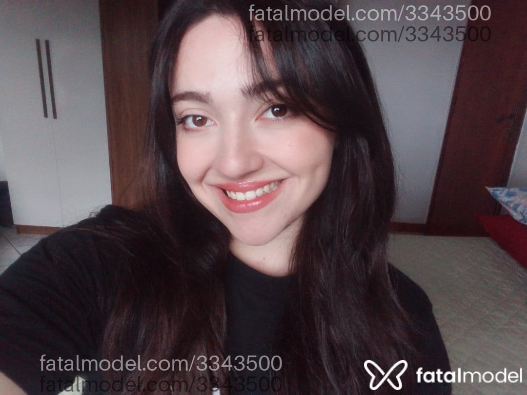 Acompanhante mulher morena (o) de olhos castanhos - Isabela