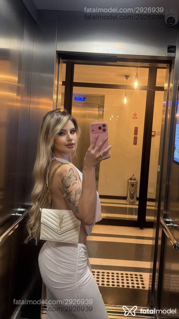 Acompanhante mulher loira (o) de olhos verdes - Mih Biazzi