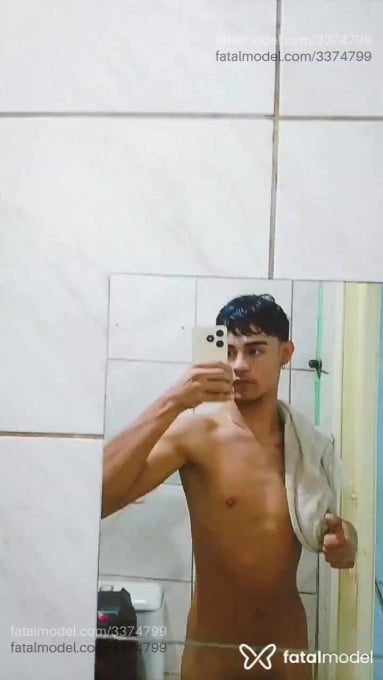 Acompanhante homem morena (o) de olhos castanhos - Higor Acompanhante homem morena (o) de olhos castanhos - Higor