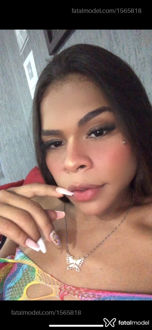 Acompanhante mulher trans com cabelo castanho de olhos castanhos em Uberlândia - Kayllaninfa