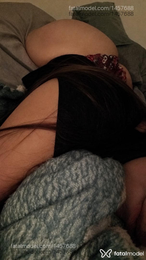 Acompanhante mulher morena (o) de olhos castanhos em Marília - Aline
