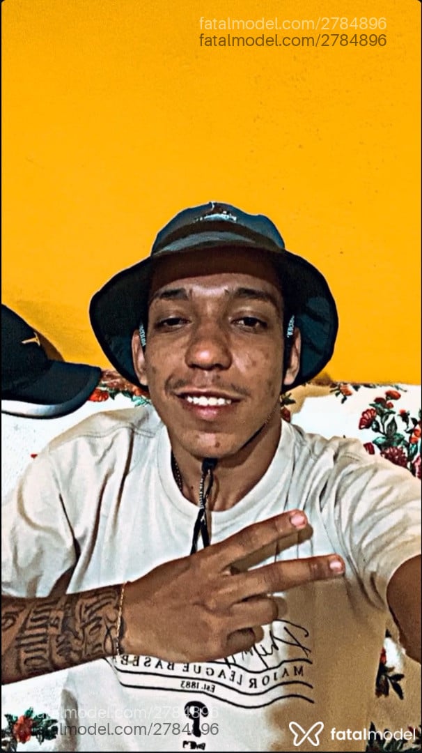 Acompanhante homem morena (o) de olhos pretos em Mário Campos - Caio Henrique