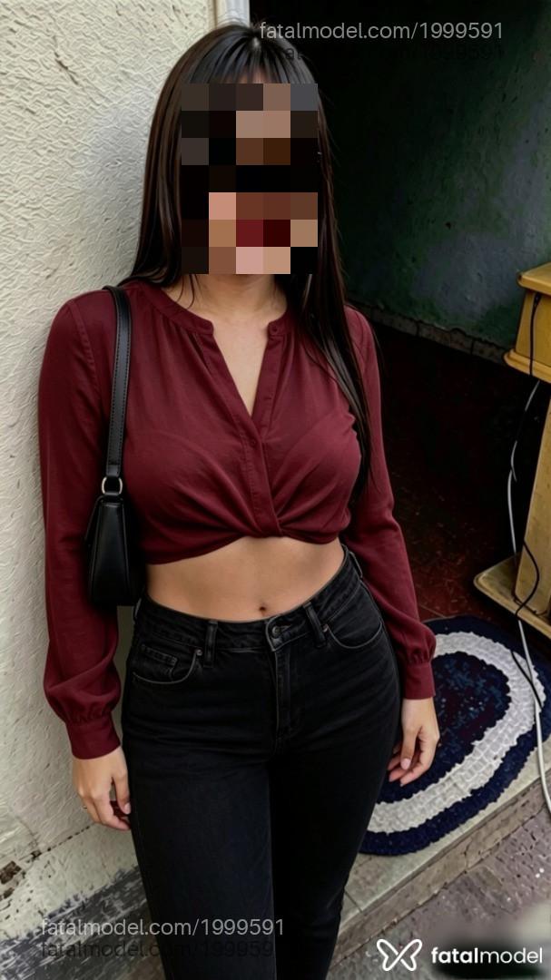 Acompanhante mulher com cabelo castanho de olhos castanhos em Goiânia - Morenah