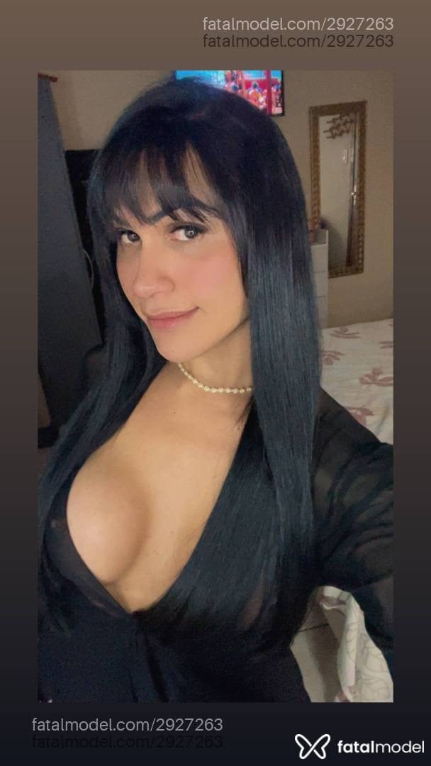 Acompanhante mulher trans morena (o) de olhos pretos - Sheylakelytoptrans