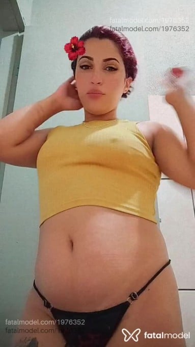 Acompanhante mulher morena (o) de olhos pretos - Clara Acompanhante mulher morena (o) de olhos pretos - Clara