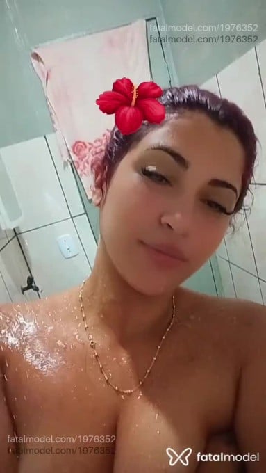 Acompanhante mulher morena (o) de olhos pretos - Clara Acompanhante mulher morena (o) de olhos pretos - Clara