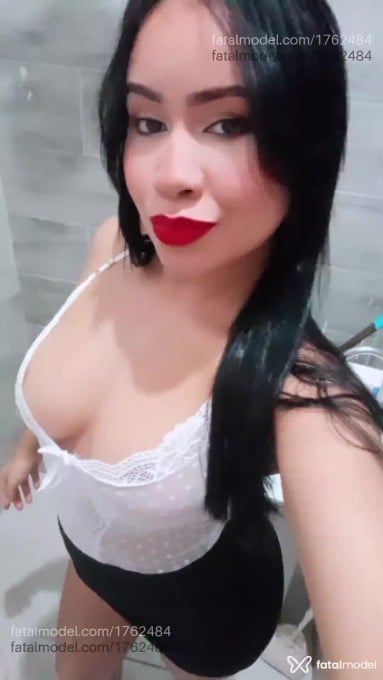 Acompanhante mulher morena (o) de olhos castanhos em Lins Acompanhante mulher morena (o) de olhos castanhos em Lins - Carolina