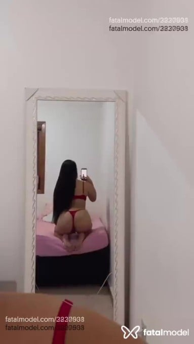 Acompanhante mulher morena (o) de olhos pretos - Patricia Kimberly